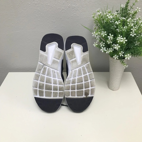 Fabletics Zuma III 3 Lace Up Athletic Gym Shoe - Size 8 - Picture 5 of 5